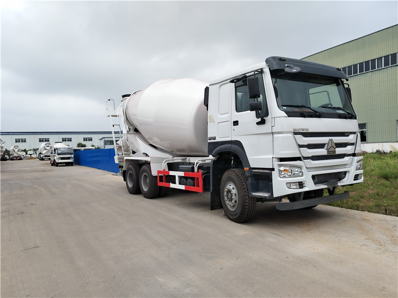 豪沃14方攪拌車(chē)廠家